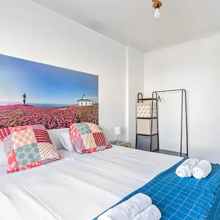 O Faro アパート リバデオ