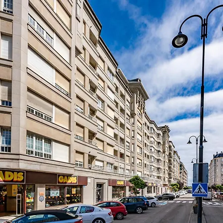 アパート O Faro リバデオ